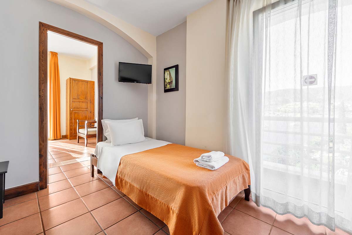 Golden View Beach Hotel Poros