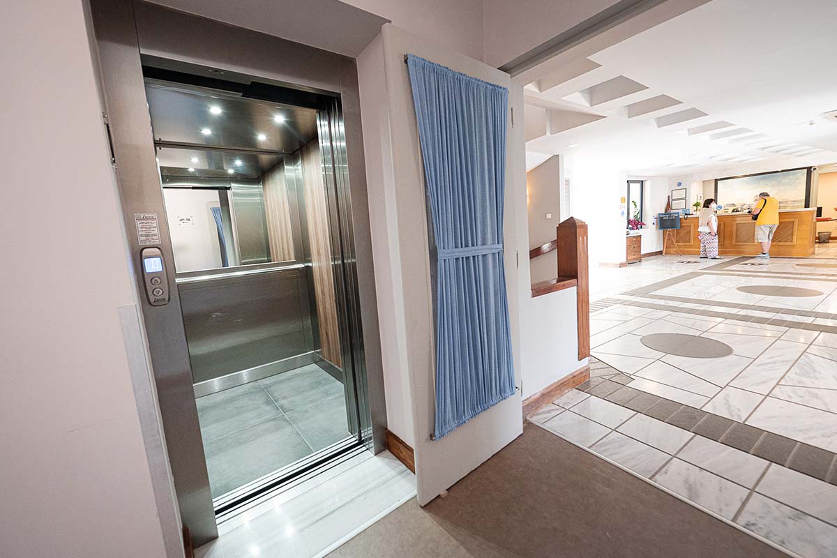 Golden View Beach Hotel Poros